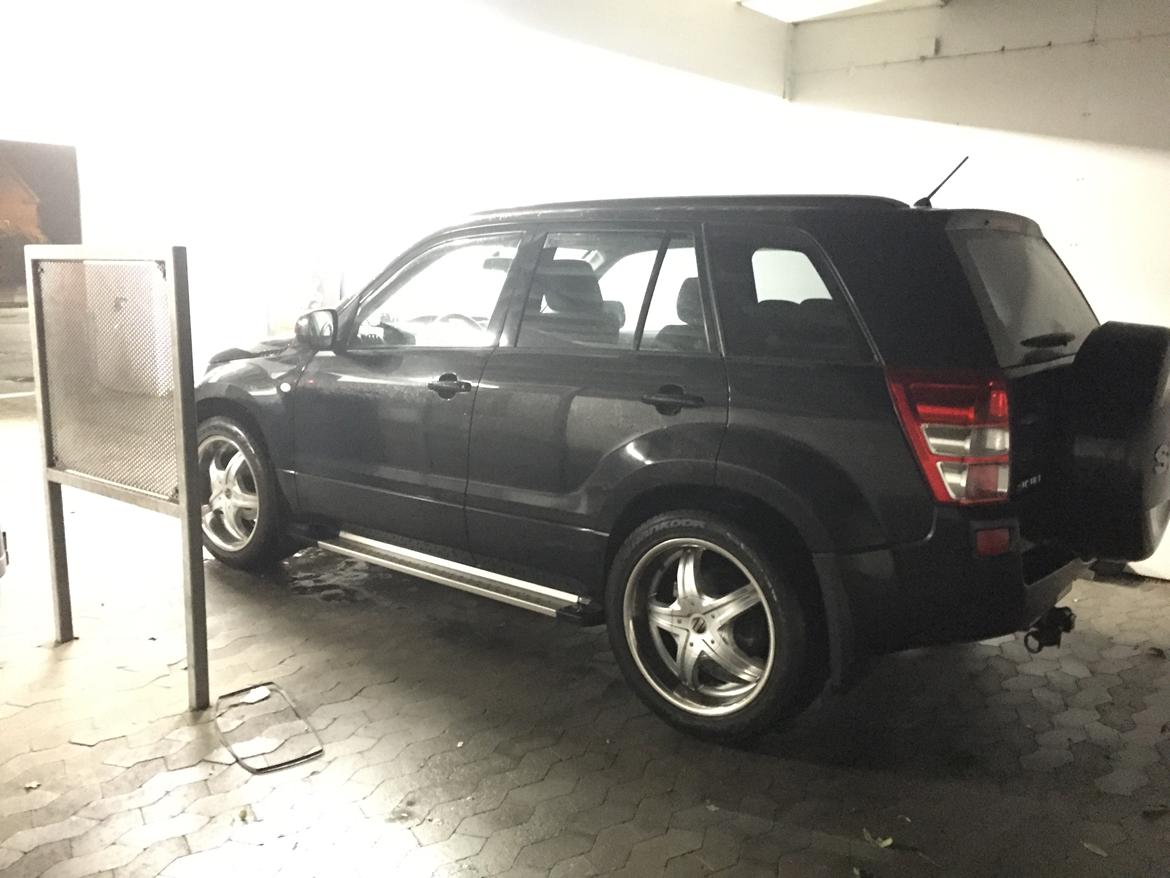 Suzuki Grand Vitara GLX 2.0 Aut  billede 18