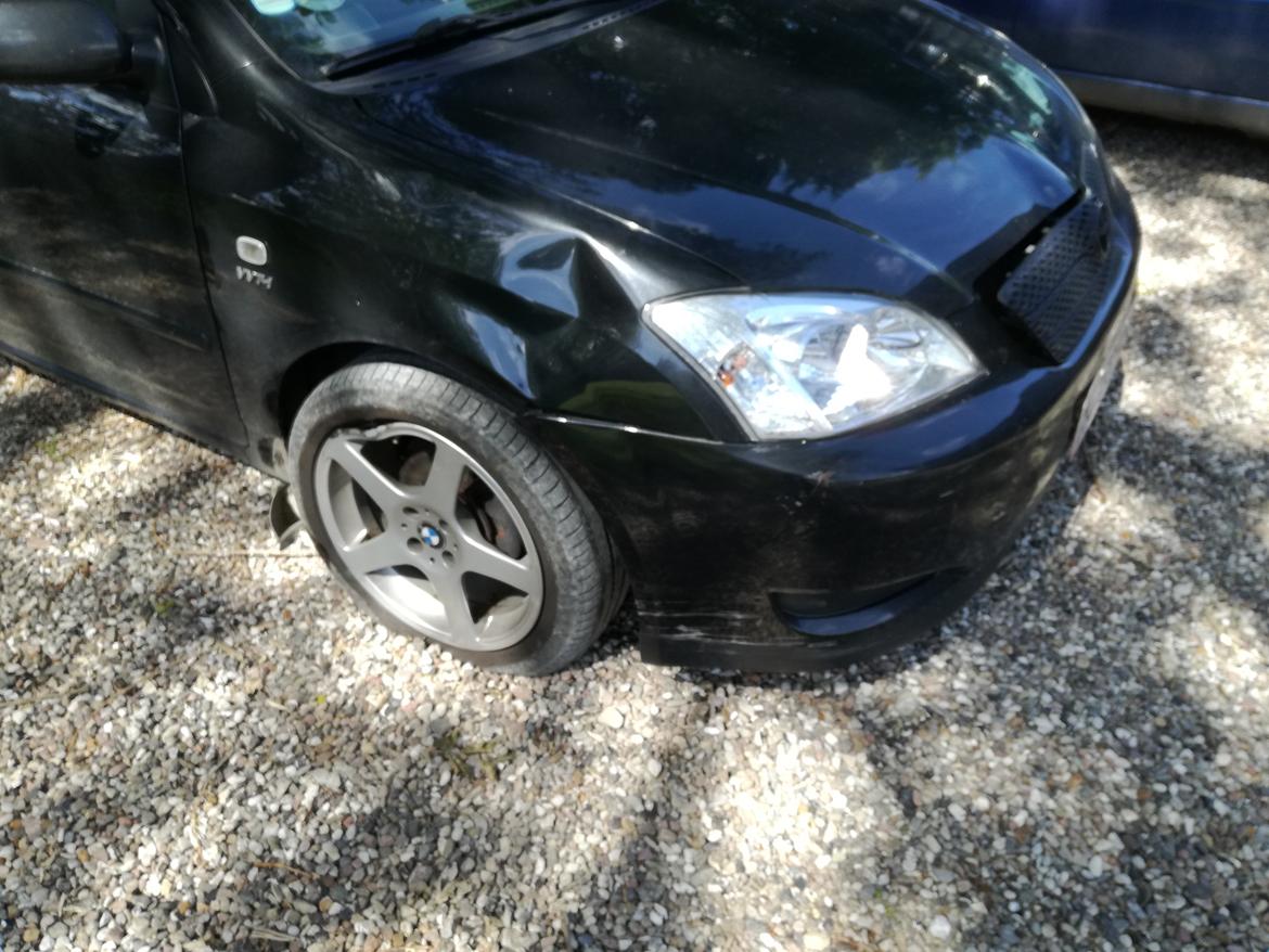 Toyota Corolla e12 Total Skadet billede 6