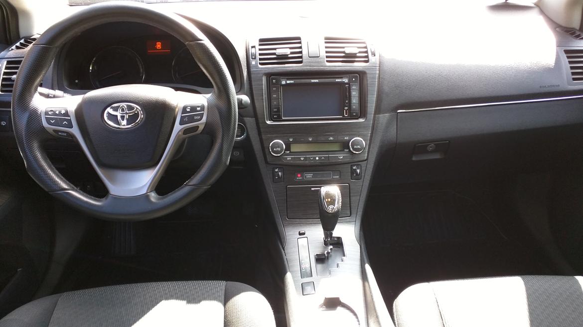 Toyota Avensis 1,8 VVT-i T3 E-CVT 4d  AUT  billede 7