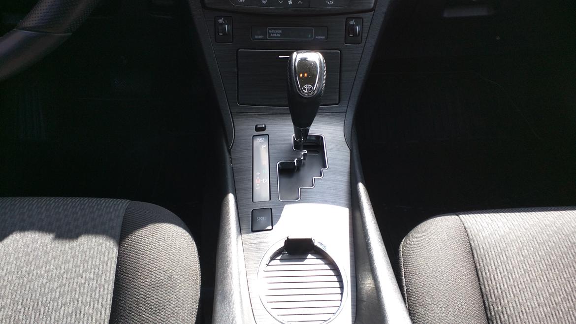 Toyota Avensis 1,8 VVT-i T3 E-CVT 4d  AUT  billede 8