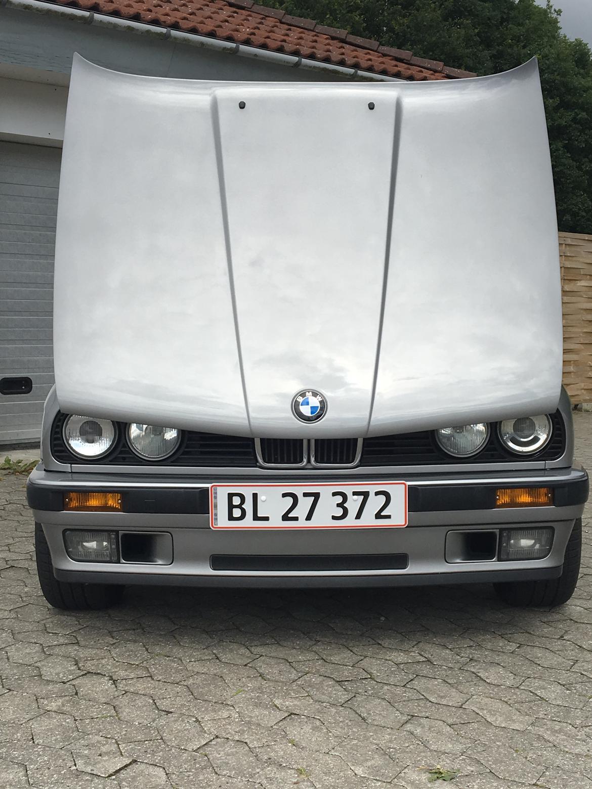 BMW E30 320i billede 3