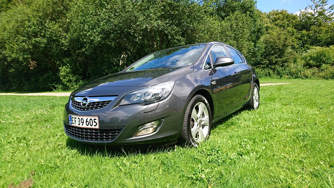 Opel Astra J Sport 1.7cdti billede 1