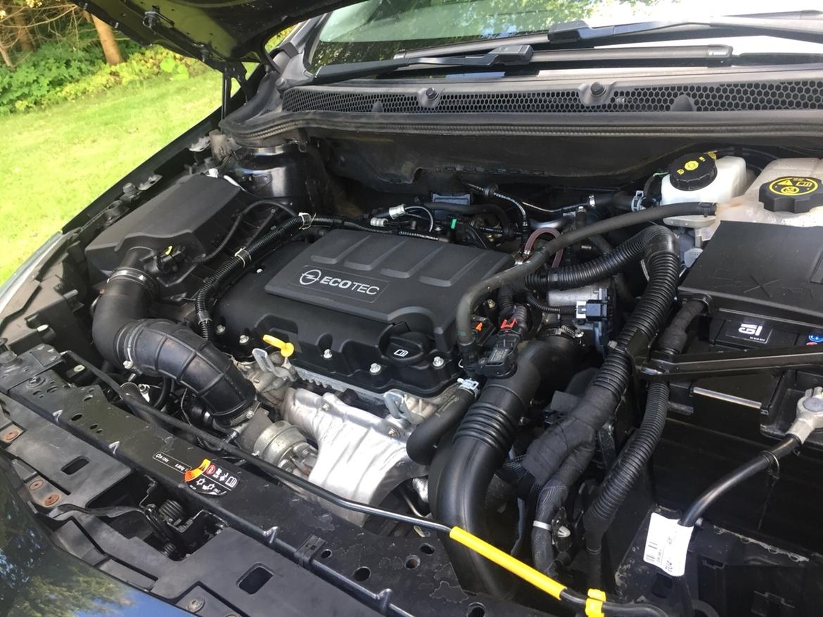 Opel Astra J sports stc billede 18