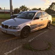 BMW 330i