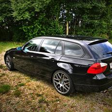 BMW E91 320i SOLGT