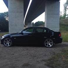 BMW E90 320d