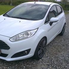 Ford fiesta 1,0 SCTI Titanium 125