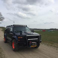 Chevrolet Suburban K2500 HD