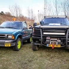 Chevrolet Suburban K2500 HD