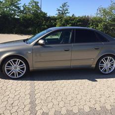 Audi A4 1.8T S Line