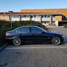 BMW E46 320i