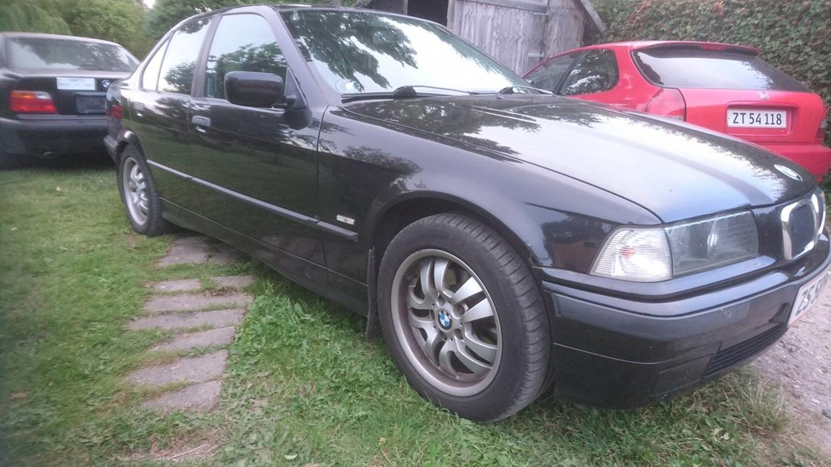 BMW E36 320i billede 2