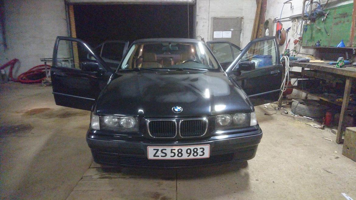 BMW E36 320i billede 4