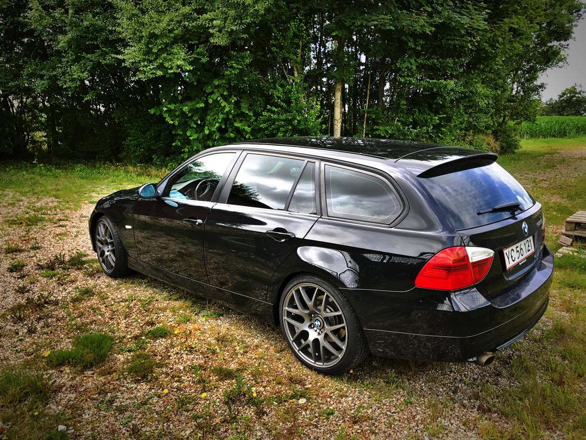 BMW E91 320i SOLGT billede 1