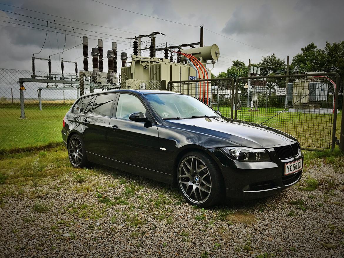 BMW E91 320i SOLGT billede 4