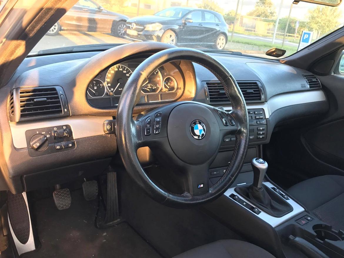 BMW 330i billede 12