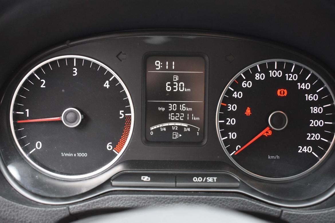 VW 1.2 tdi bluemotion - Ganske nydelig instrumentering billede 9