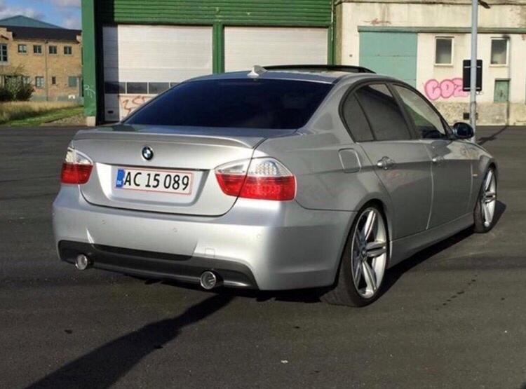 BMW E90 billede 1