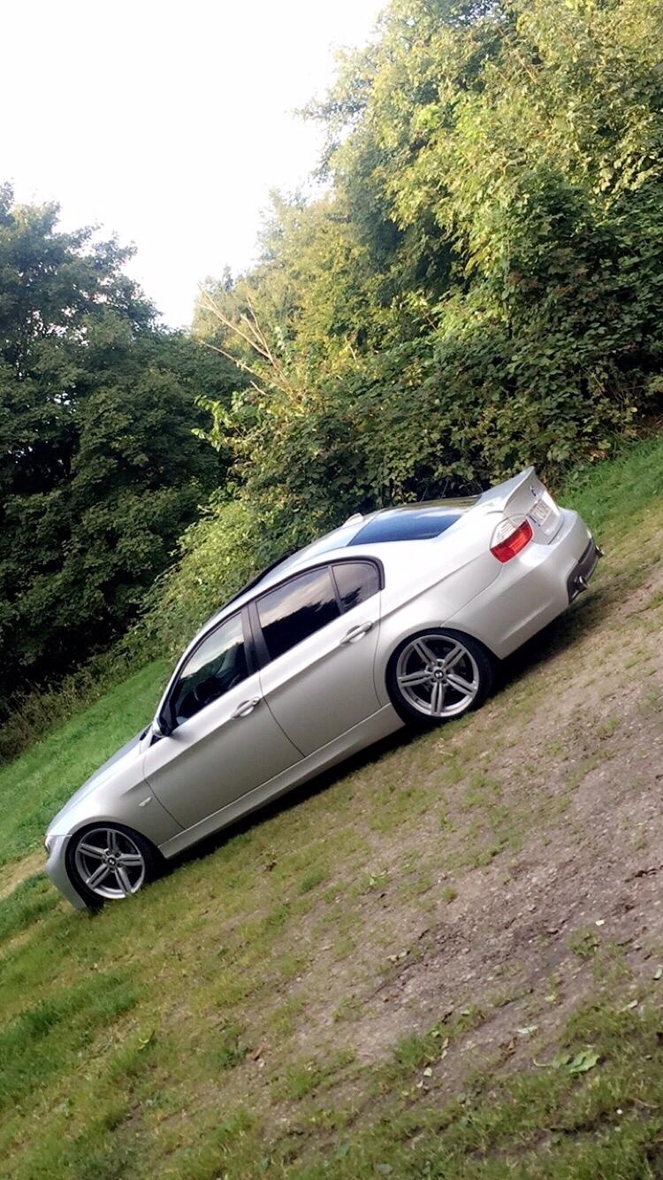 BMW E90 billede 4