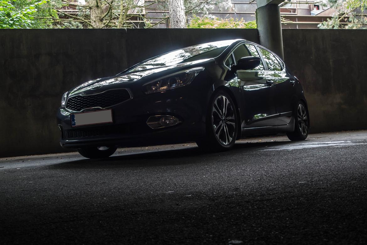 Kia Ceed 1,6 CRDi Premium (Totalskadet) billede 6