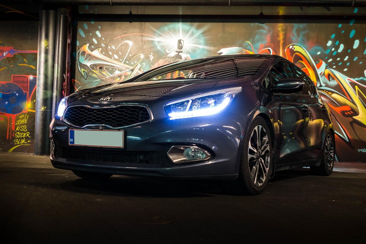 Kia Ceed 1,6 CRDi Premium (Totalskadet) billede 1