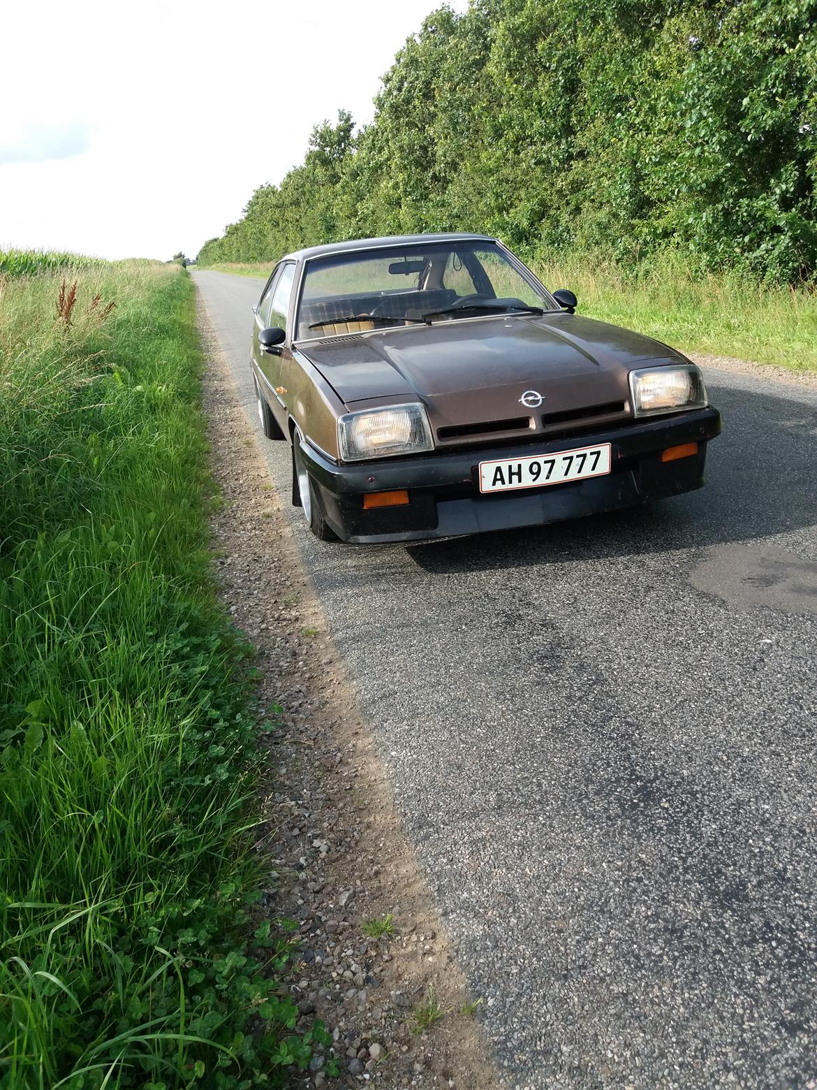 Opel manta b cc billede 3