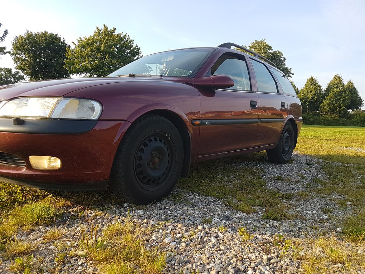 Opel vectra B ( undertaker) billede 13