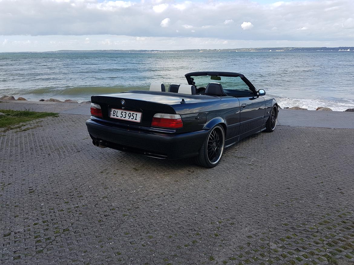 BMW 325i Cabriolet E36 billede 4