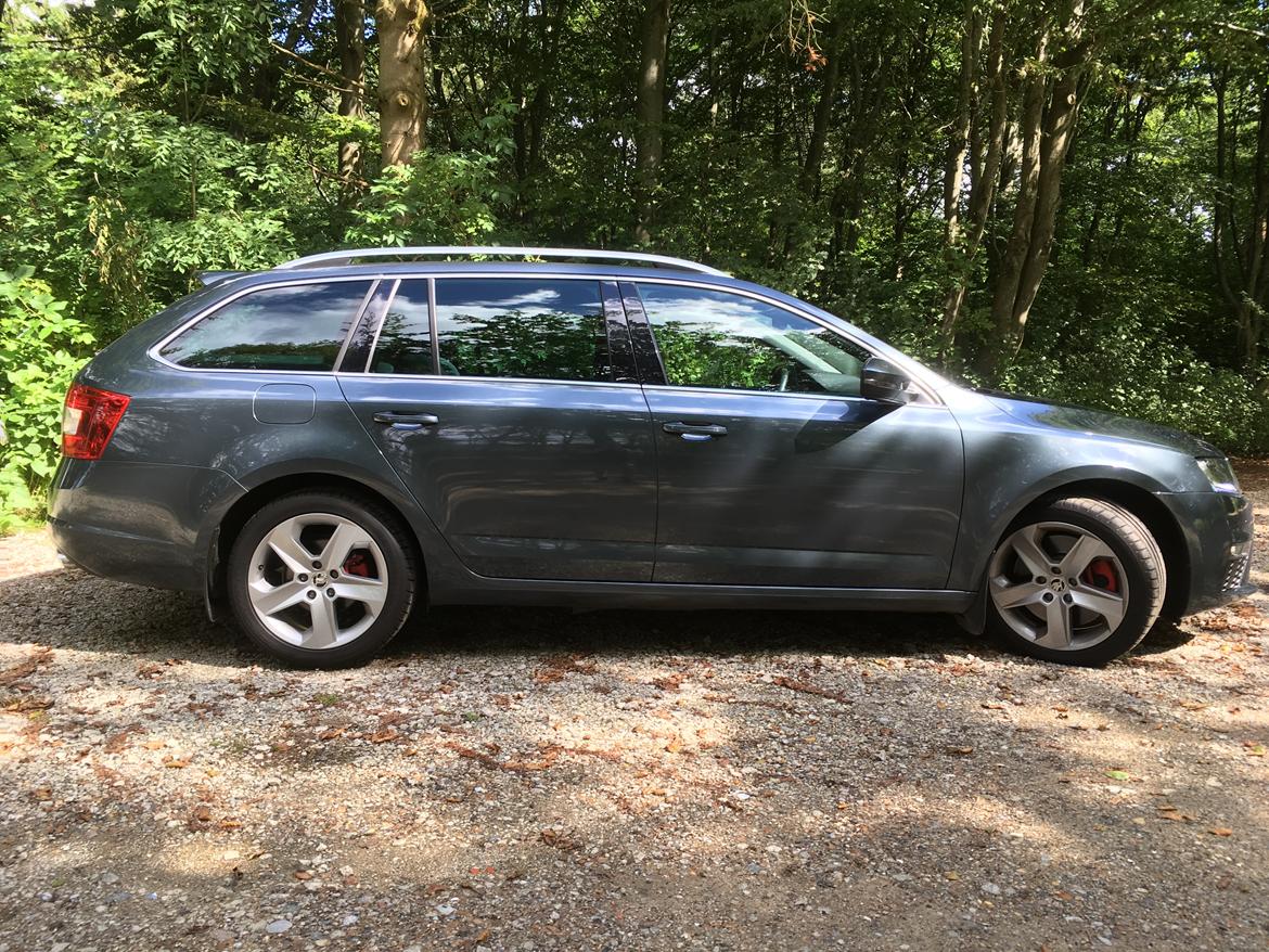 Skoda Octavia RS TSI Combi DSG billede 9