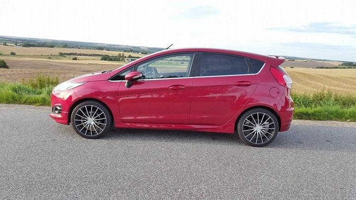 Ford Fiesta 1.0 Ecoboost *NYE BILLEDER* - Komplet konverteret fra Titanium til St-line billede 4