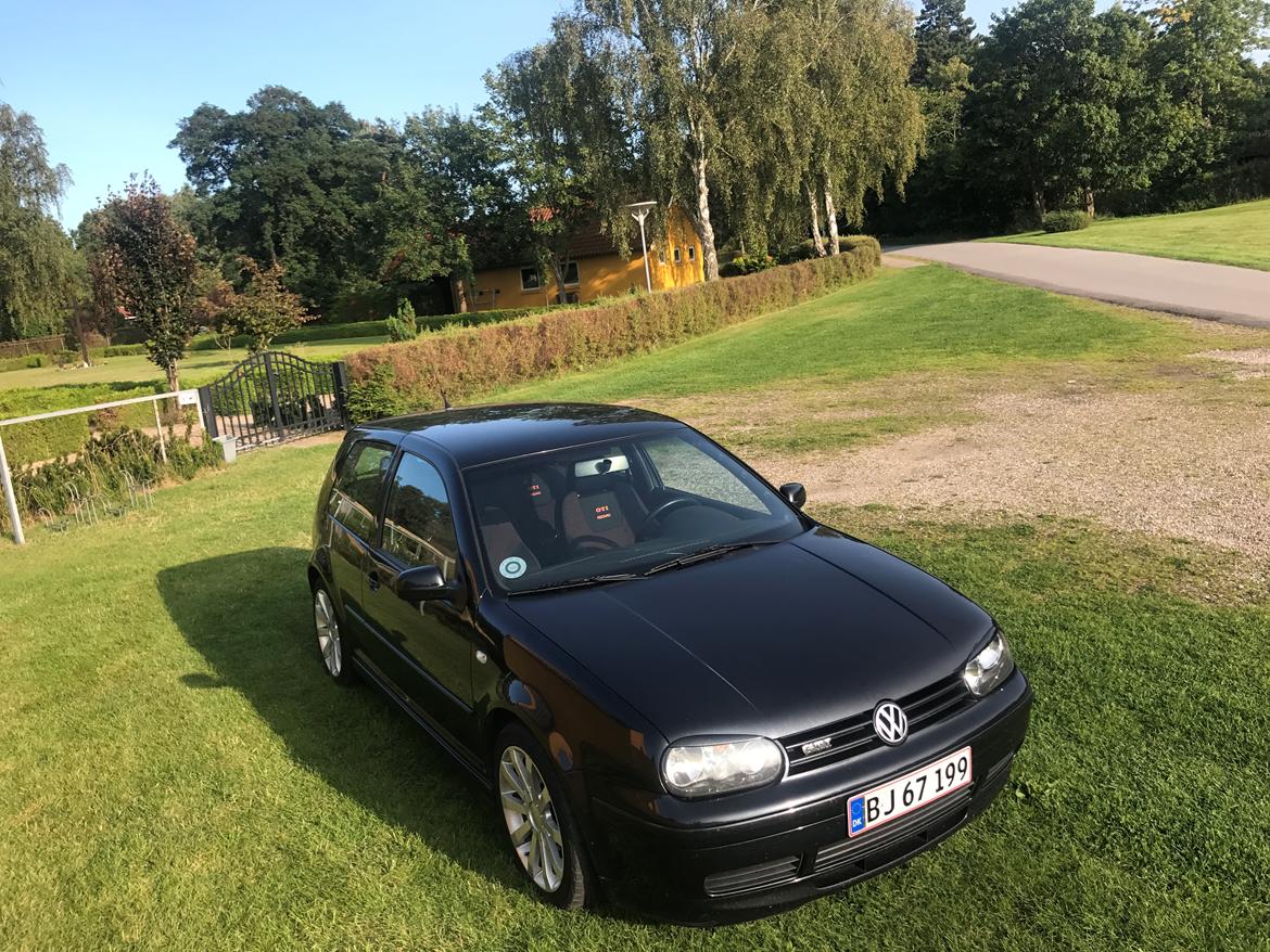 VW Golf GTI 1,8 Turbo 25 Jahre Edition 180hk Jubi billede 4