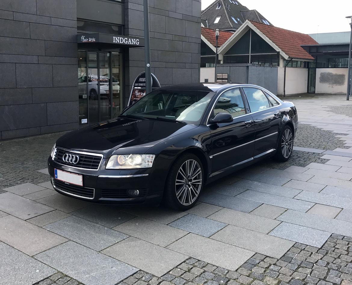 Audi A8  billede 1