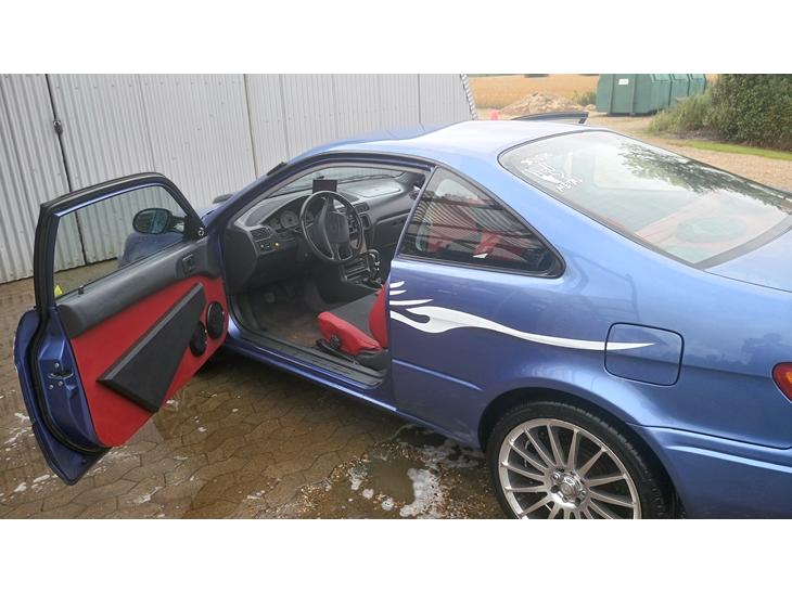 {{currentPhoto.altText}} billede {{currentPhoto.number}}