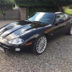 Jaguar XK8 Coupé