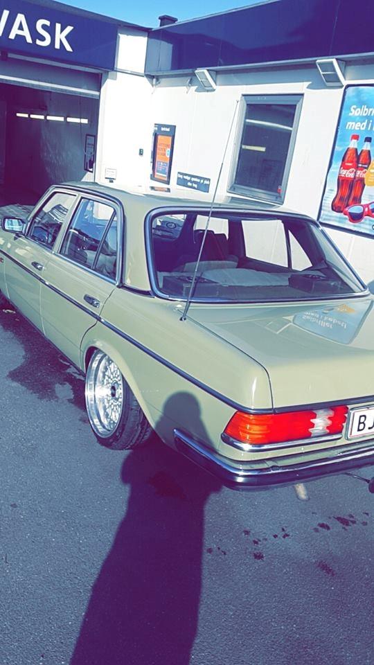 Mercedes Benz W123 230.  billede 14