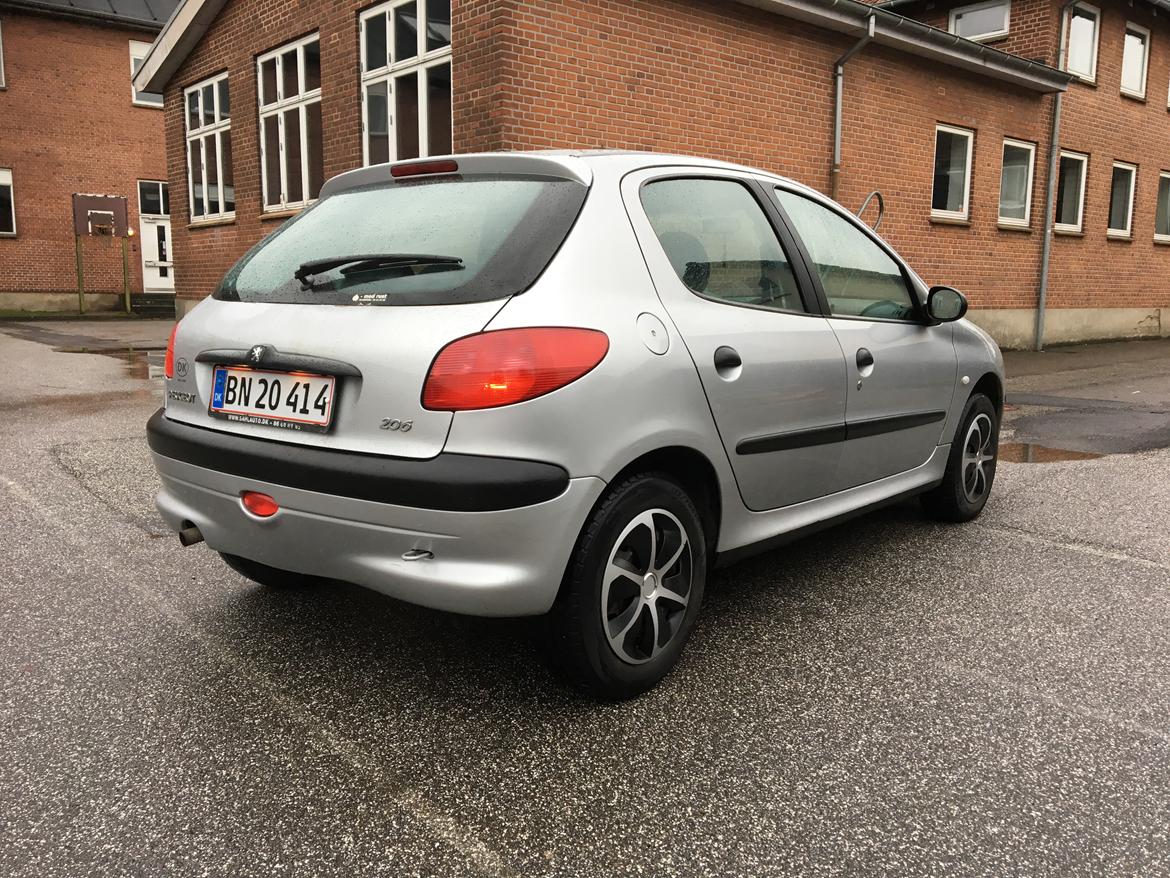 Peugeot 206 1.6 16v XR - vinter'vognen  billede 9