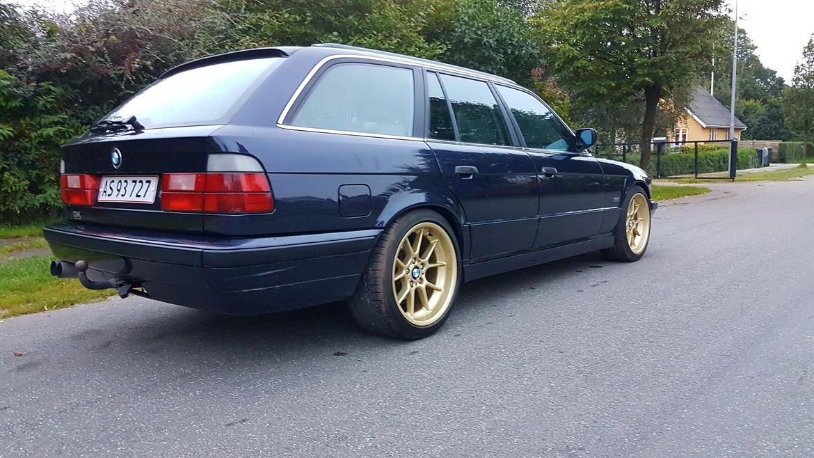 BMW E34 520i Touring-SOLGT billede 17