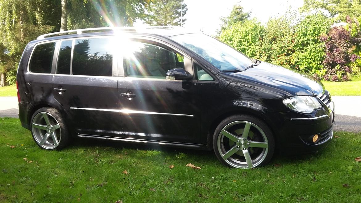 VW Touran 2,0 TDI DSG 170hk. billede 6