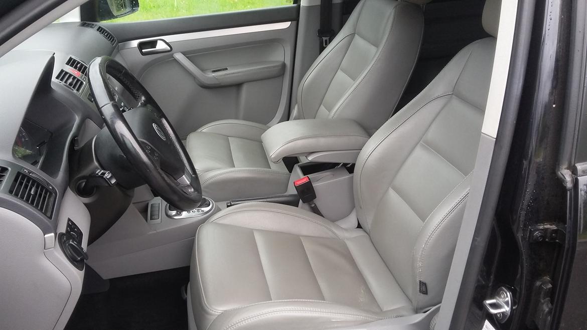 VW Touran 2,0 TDI DSG 170hk. billede 8