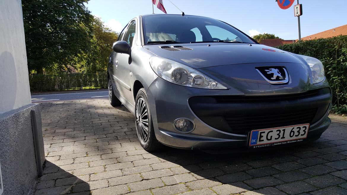 Peugeot 206+ 1.4 hdi (SOLGT) billede 1
