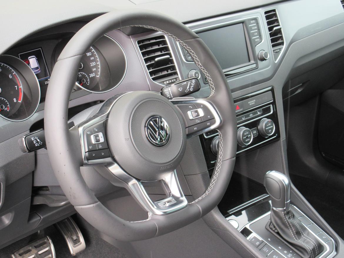 VW Golf 7 SV R-line+ >SOLGT< billede 12