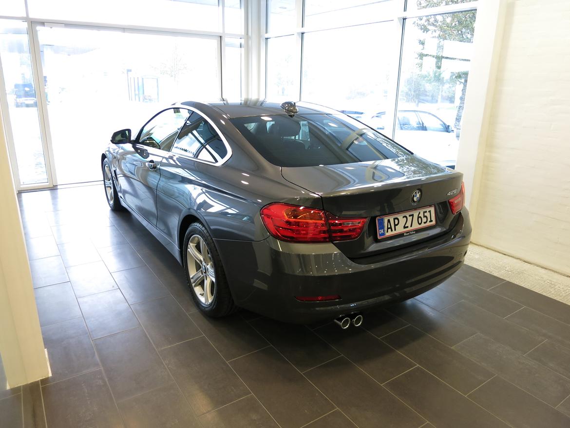 BMW F32 428i Coupe Steptronic - Klar til afhentning ved forhandleren. billede 2