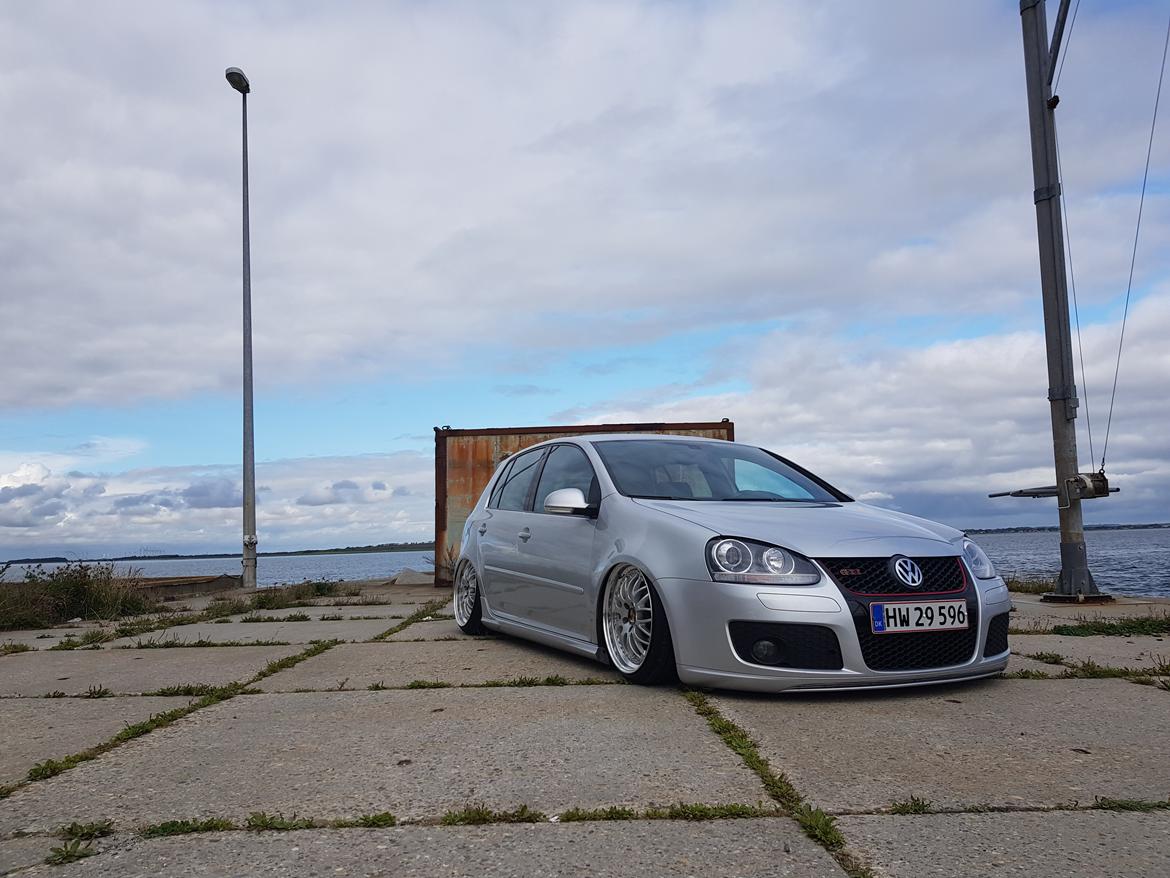 VW Golf V GTI billede 1
