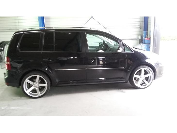 {{currentPhoto.altText}} billede {{currentPhoto.number}}