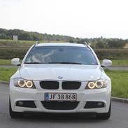 BMW 320D Touring (E91) LCI Triptronic
