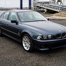 BMW E39 535i V8 