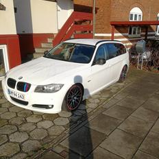 BMW 325i E91