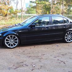 BMW E46 325i