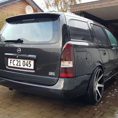Opel Astra Caravan 2.0 Edition 100