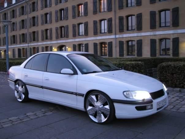 Opel Omega B MV6 • Cadillac •  billede 30